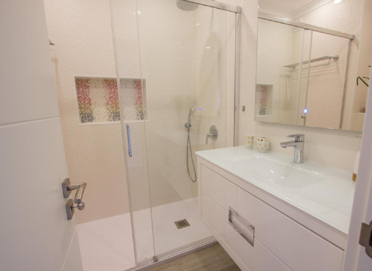 Luxury Sea View 200m & 10min Centre *