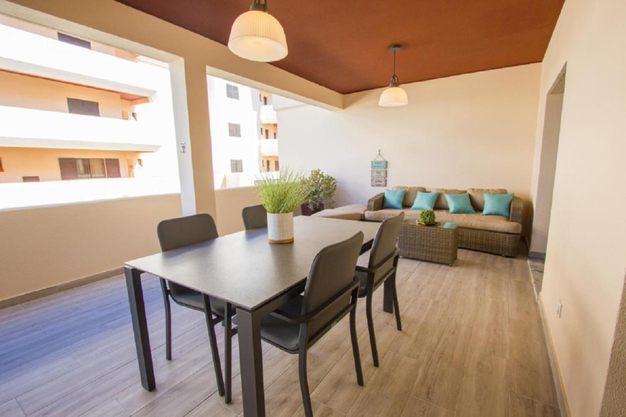 Luxury Sea View 200m & 10min Centre Apartment *